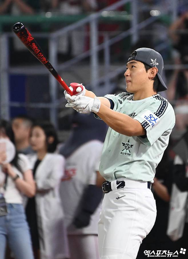 5일 오후 인천 SSG랜더스필드에서 열린 '2024 신한 SOL Bank KBO 올스타 프라이데이' 홈런더비, KIA 김도영이 타격하고 있다. 엑스포츠뉴스 DB