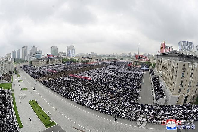 북한, 김일성 30주기 추모대회 진행 (평양 조선중앙통신=연합뉴스) 조선중앙통신은 지난 8일 평양 김일성 광장에서 김일성 주석 사망 30주기 중앙추모대회가 진행되었다고 보도했다. 2024.7.9 
    [국내에서만 사용가능. 재배포 금지. For Use Only in the Republic of Korea. No Redistribution] nkphoto@yna.co.kr