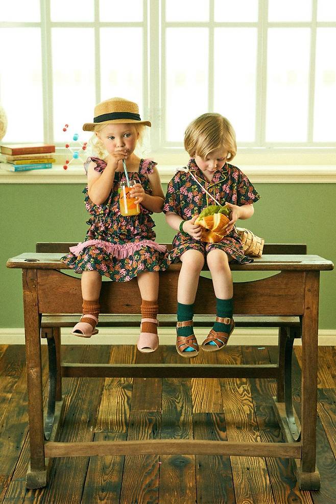 한세엠케이 모이몰른의 리리 라인 제품 화보. /한세엠케이 제공