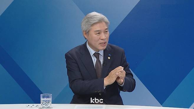 ▲ 9일 KBC '여의도초대석'에 출연한 서왕진 조국혁신당 정책위의장