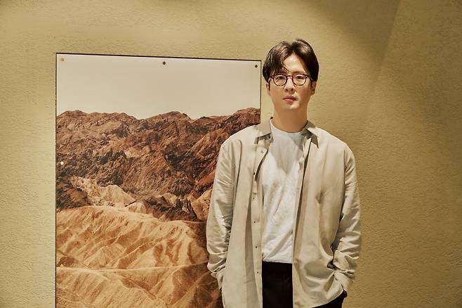 곽인승 스킨1004 브랜드 총괄이 서울 명동에 있는 플래그십 스토어에서 포즈를 취하고 있다. [스킨1004 제공]