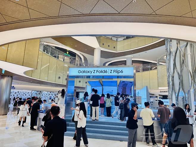 잠실 롯데 에비뉴엘에 마련된 갤럭시 스튜디오. 2024.7.11/뉴스1 ⓒ News1 서장원 기자