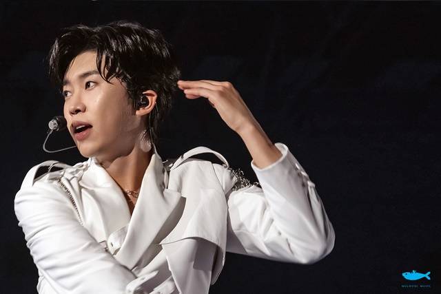 2021년 3월 13일 임영웅 공식 유튜브 채널에 공개된 '별빛 같은 나의 사랑아' 무대 영상은 10일 기준 조회수 2600만 뷰를 넘어섰다. /물고기뮤직