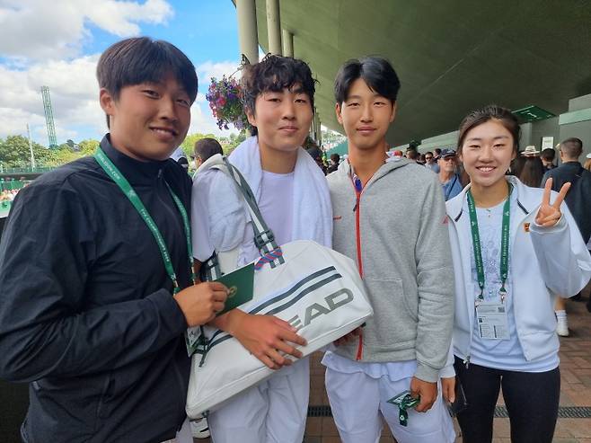 김장준, 노호영, 황동현, 장가을(왼쪽부터)