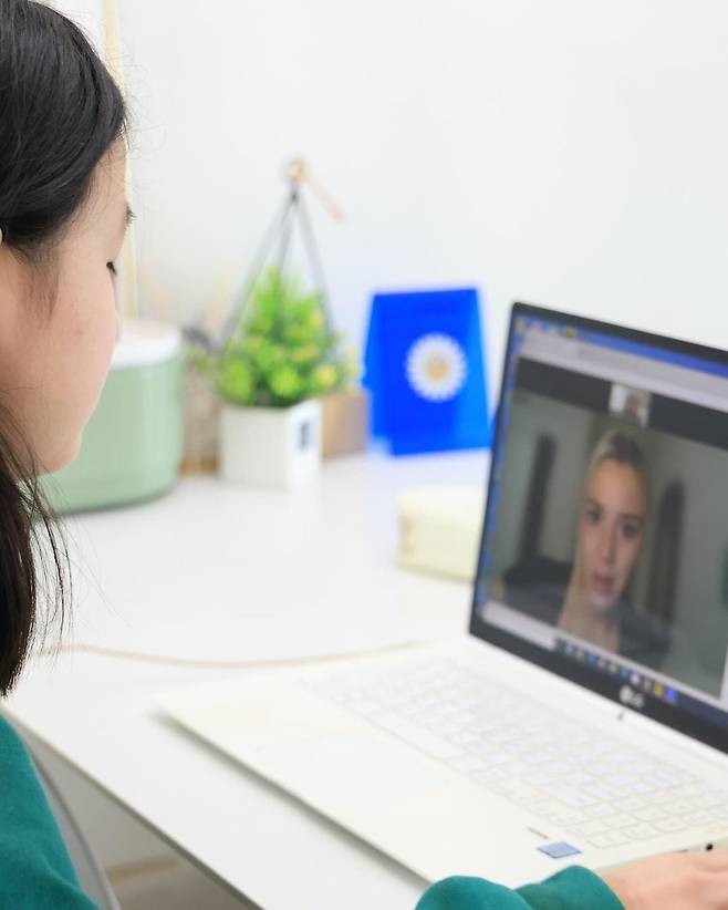 링글은 초등학생을 타깃으로 '링글 틴즈'를 선보이고 성장세를 이어가고 있다. /링글 틴즈 인스타그램 캡처