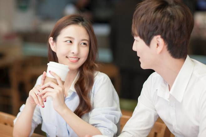 남성은 자신의 이야기에 잘 호응해주는 여성을 선호하는 것으로 나타났다. [사진=클립아트코리아]