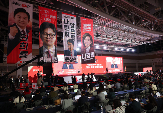 지난 12일 국민의힘 황우여 비대위원장이 대구 엑스코에서 열린 제4차 전당대회 대구ㆍ경북 합동연설회에서 발언하고 있다. 연합뉴스