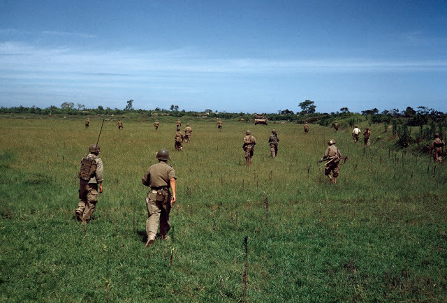 Robert-Capa-color-photography-100.jpg