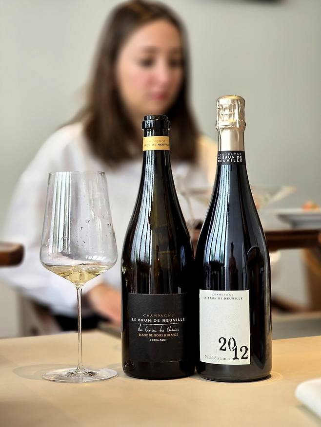 샴페인 누빌&nbsp;라 크라제 데 슈망(왼쪽)과 밀레짐 2012.&nbsp; 최현태 기자