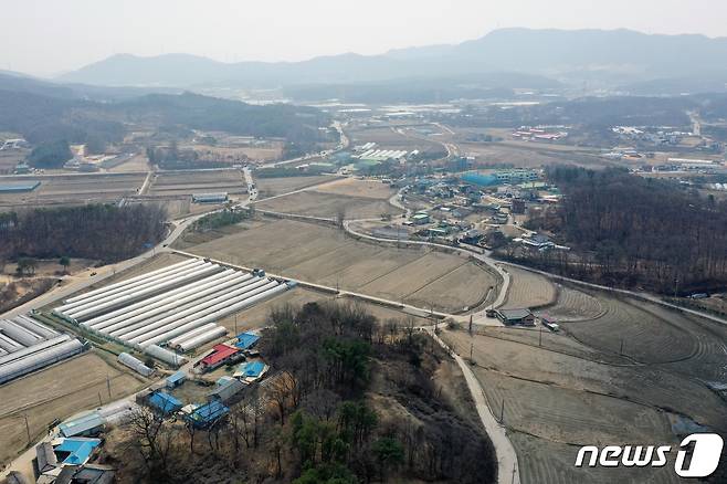 용인 반도체 클러스터가 들어설 경기도 용인시 처인구 원삼면 일대의 모습. 2021.3.23/뉴스1 ⓒ News1 조태형 기자