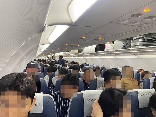 [서울=뉴시스] 지난달 28일 탑승한 나트랑행 에어로케이 'RF555편' 기내 전경. (사진=이다솜 기자) 2024.07.15 photo@newsis.com *재판매 및 DB 금지