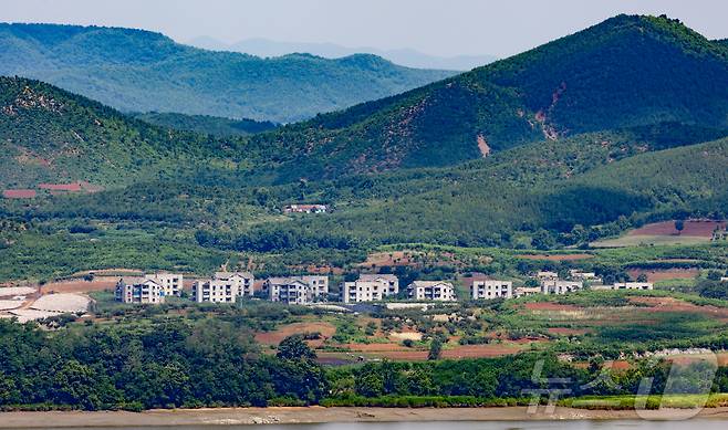 경기도 파주시 접경지역에서 바라본 북한 개풍군 지역. /뉴스1 ⓒ News1 이재명 기자