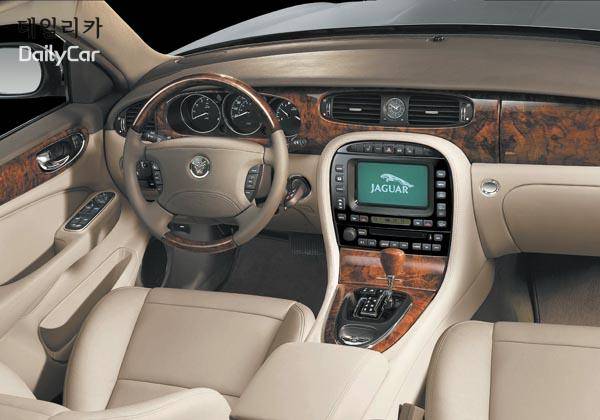 재규어 뉴 XJ