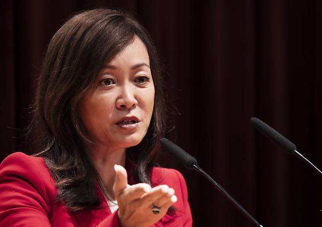 Sue Mi Terry speaks at a screening of "Beyond Utopia" at the Ministry of Foreign Affairs in Seoul in November 2023. (Yonhap)