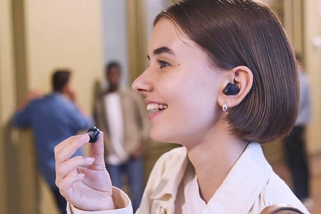 LG전자의 무선이어폰 톤프리. [사진 제공=LG전자]