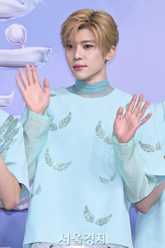 그룹 엔시티 위시(NCT WISH) 시온이 21일 오후 인천 중구 인스파이어 아레나에서 열린 ‘2024 SBS 가요대전: 서머(Summer)’ 레드카펫에서 포즈를 취하고 있다. 김규빈 기자 2024.07.21