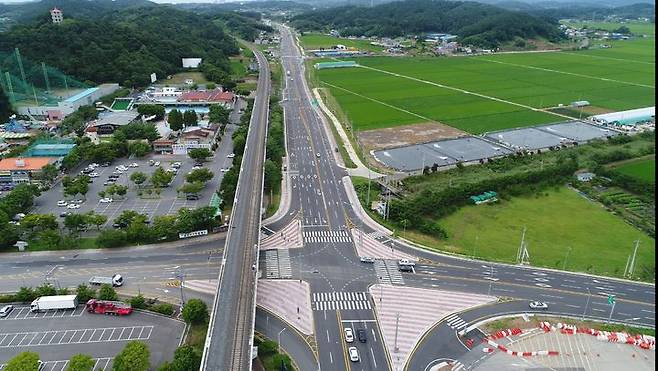 [서울=뉴시스] 오는 24일 개통하는 국립생태원-동서천나들목(IC) 전경. 2024.07.22. (사진=국토교통부 제공) photo@newsis.com *재판매 및 DB 금지