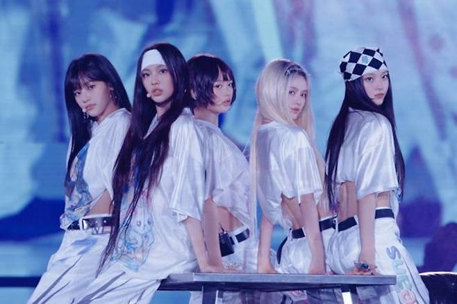 그룹 뉴진스. 어도어