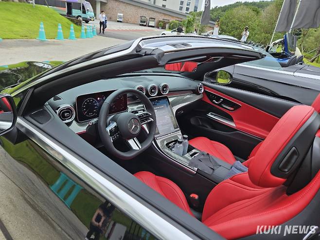 CLE 카브리올레 내부. 사진=조은비 기자&nbsp;