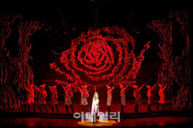 ‘베르사유의 장미’(사진=EMK뮤지컬컴퍼니)