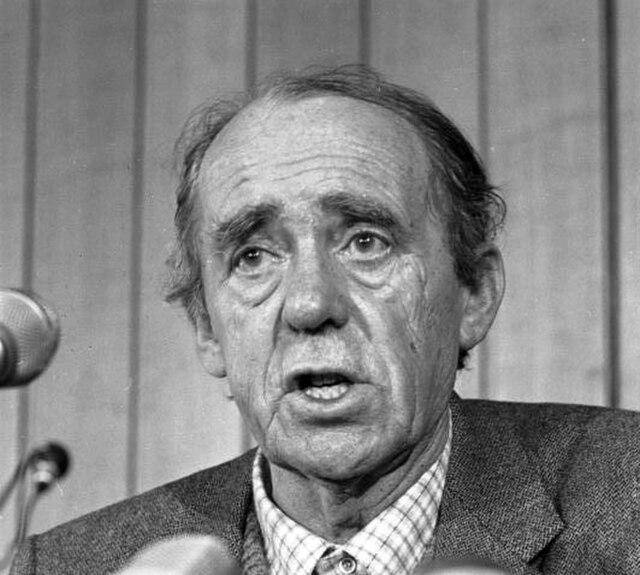 독일 작가 하인리히 뵐. 위키미디어 커먼스