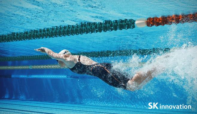 첨단소재가 사용된 수영복. <SK이노베이션>