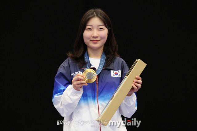 사격 여자 10m 공기소총에서 금메달을 따낸 반효진. /게티이미지코리아