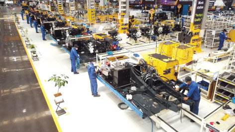 HD현대건설기계 인도공장 생산라인 전경 [HD현대건설기계 제공]