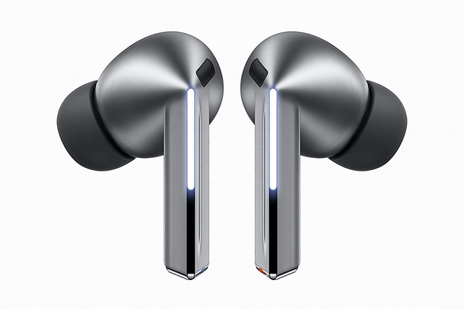 갤럭시 버즈3 프로 실버ⓒ삼성전자