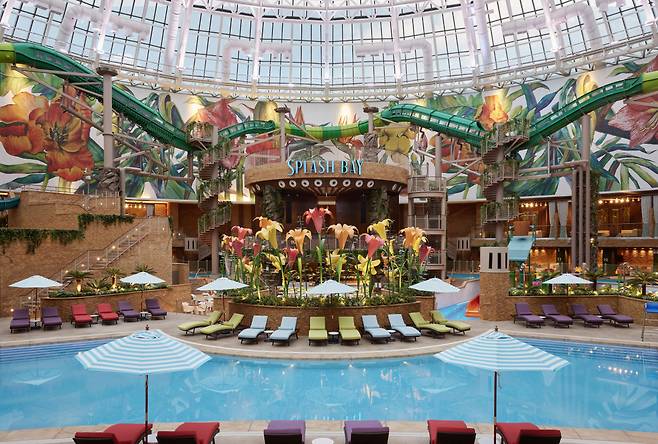 모히건 인스파이어 신규 요가 프로그램이 진행될 유리 돔 형태의 실내 워터파크, ‘스플래시 베이’