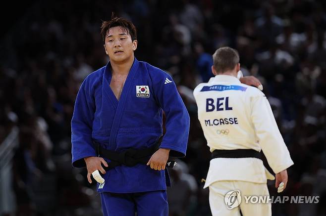 '번개맨' 이준환 동메달 획득 (파리=연합뉴스) 신준희기자 = 이준환이 30일(현지시간) 프랑스 파리 아레나 샹드마르스에서 열린 2024 파리올림픽 유도 남자 81kg급 동메달 결정전에서 벨기에의 마티아스 캐세에게 승리한 뒤 기뻐하고 있다. 2024.7.31 hama@yna.co.kr