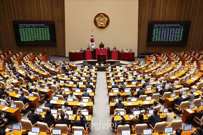 '순직 해병 수사 방해 및 사건 은폐 등의 진상규명을 위한 특별검사의 임명 등에 관한 법률안' 이른바 '채상병 특검법'의 표결이 지난 4일 오후 국회 본회의에서 진행되고 있다. ⓒ데일리안 홍금표 기자