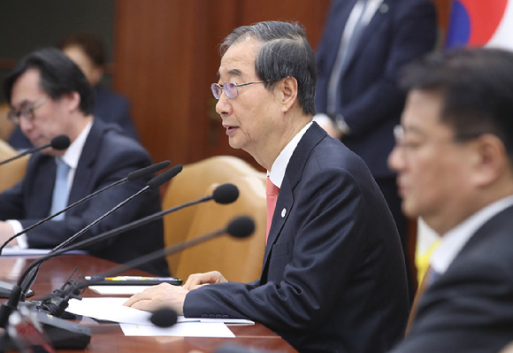 한덕수 국무총리가 국정현안관계장관회의를 주재하고 있다. [사진=뉴시스]