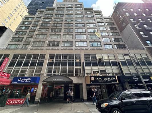 뉴욕 맨해튼 중심가 미드타운에 위치한 55th 주상복합아파트 건물./반도건설 제공