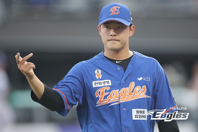 1일 수원 KT전에서 승리투수가 된 한화 문동주. 사진=한화 제공