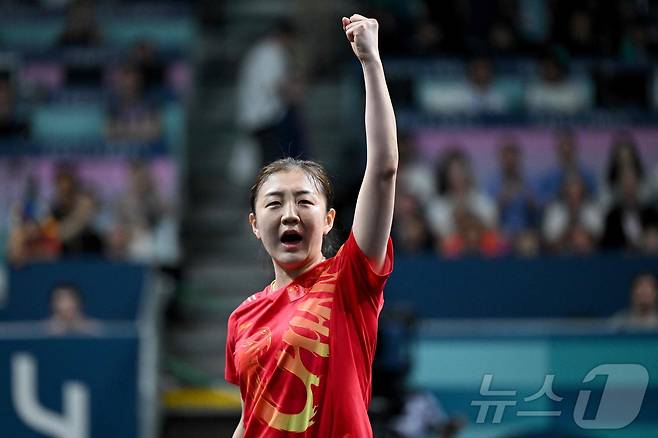 천멍이 2024 파리 올림픽 탁구 여자 단식에서 우승, 2연패를 달성했다. ⓒ AFP=뉴스1