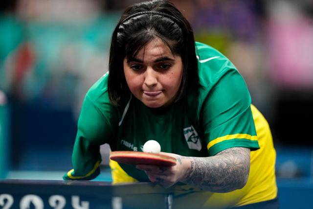 2024 파리올림픽 탁구 여자 단체전 16강전에서 한국을 상대로 서브를 시도하고 있는 브루나 알렉산드르. AP