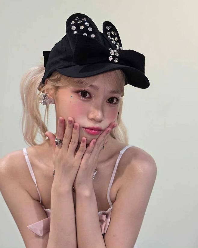 (사진=르세라핌 김채원 소셜미디어)