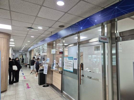 1년 넘게 보건소장 자리가 공백인 강원도 춘천시보건소 모습. 박진호 기자