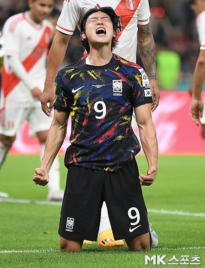 조규성이 득점 기회를 놓친 뒤 아쉬워 하고 있다. 사진=천정환 기자