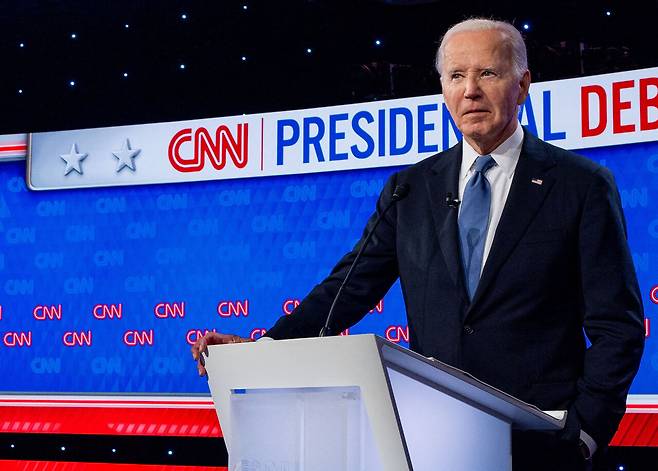 6월27일 미국 대선 TV 토론 이후 조 바이든 대통령의 건강 우려가 확산되며 인기가 더욱 떨어졌다.ⓒAP Photo