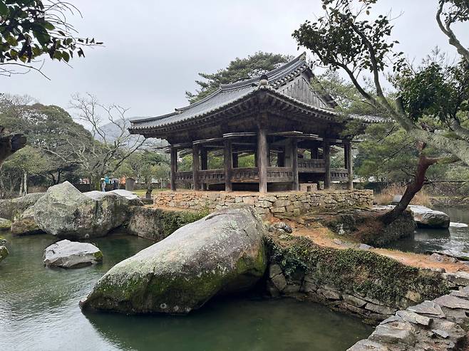 전남 완도군 보길도에 있는 부용동 정원의 세연정./박원순 제공