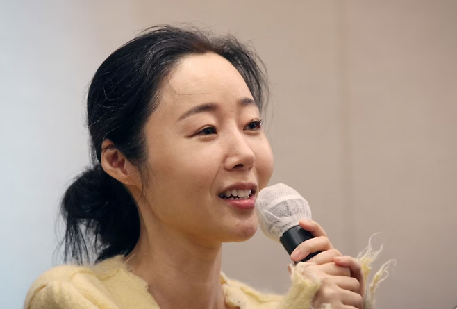 민희진 어도어 대표가 지난 5월 31일 오후 서울 중구 프레스센터에서 어도어 임시주주총회 관련 기자회견을 하고 있다. 뉴스1