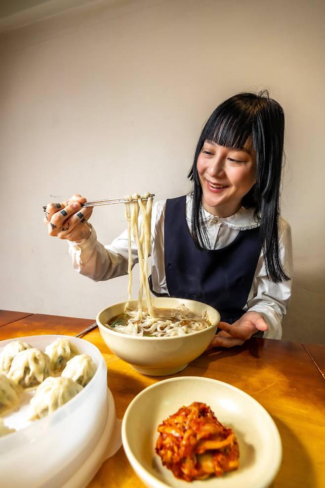 자우너는 “나는 일정 기간 한국 음식을 못 먹으면 속이 안 좋을 정도로, 한국 음식이 몸에 각인된 한국 사람"이라며 "요즘 같은 여름엔 열무 김치에 보리밥 비벼먹는 게 제일 맛있다"고 했다. /이신영 영상미디어 기자