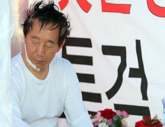 2018년5월 '드루킹'특검을 요구하며 9일간 단식농성한 김성태 전 원내대표의 당시 모습. [연합]