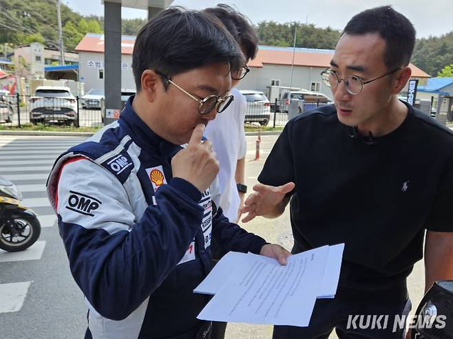 지난 4월 19일 이상훈씨는 아들 이도현(사망 당시 12세) 군이 급발진 의심 사고로 숨진 지 1년 4개월 만에 국립과학수사연구원의 분석을 정면으로 반박할 증거를 찾기 위해 사고 현장에서 재연 시험을 진행했다. 사진=조은비 기자&nbsp;