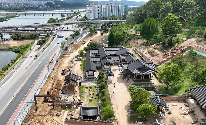 복원 공사가 진행 중인 안동의 임청각. 안동시 제공