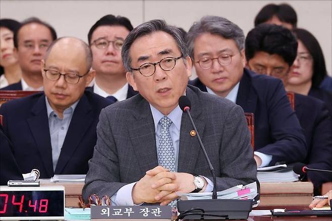 조태열 외교부 장관이 13일 오후 국회 외교통일위원회 전체회의에서 질의에 답변하고 있다. ⓒ데일리안 홍금표 기자