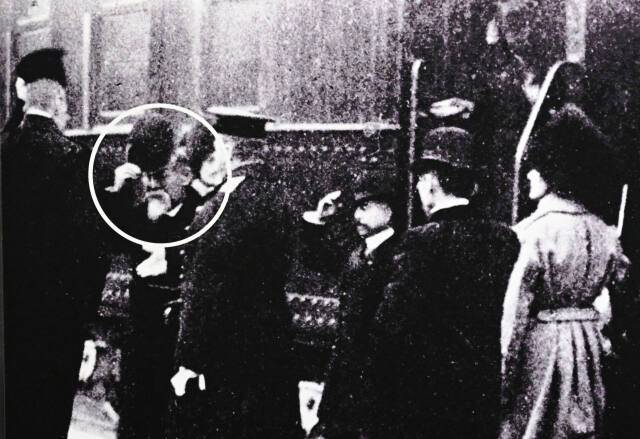 하얼빈 역에 도착한 이토 히로부미. 독립기념관 제공