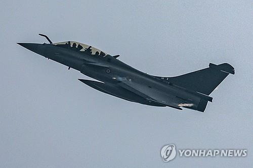 라팔 전투기(기사와 관련 없음) [AFP 연합뉴스 자료사진. 재판매 및 DB 금지]